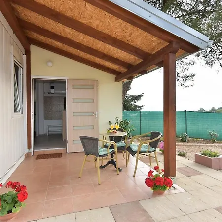 Apartament Family-friendly With Swimming Pool Sveti Filip I Jakov, Biograd - 17192 *