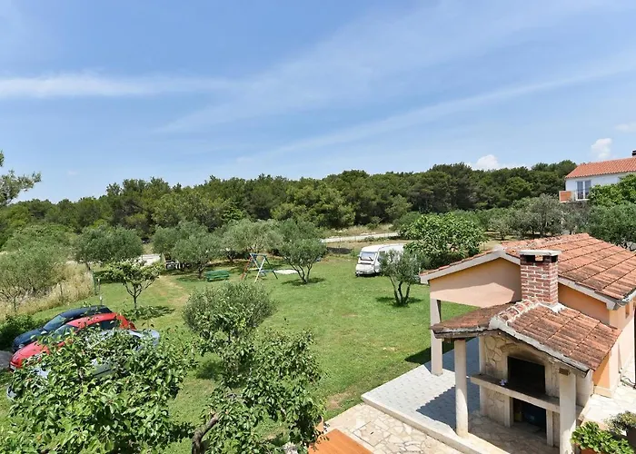 Family-friendly With Swimming Pool Sveti Filip I Jakov, Biograd - 17192 Sveti Filip i Jakov