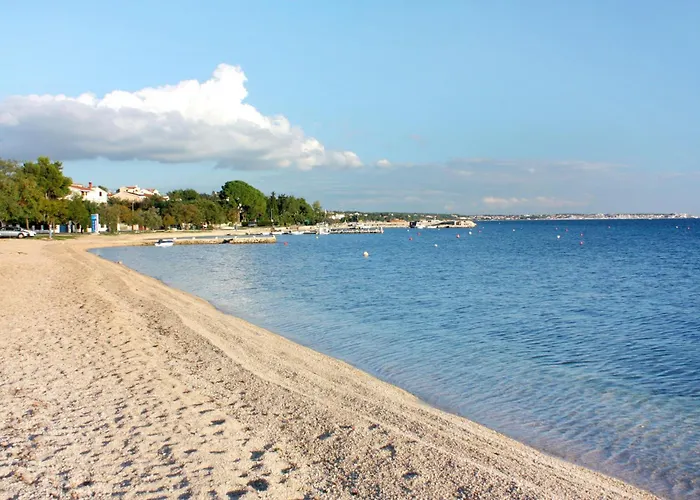 Family-friendly With Swimming Pool Sveti Filip I Jakov, Biograd - 17192 Apartmán