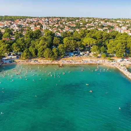 Family-friendly With Swimming Pool Sveti Filip I Jakov, Biograd - 17192 Lejlighed Sveti Filip i Jakov