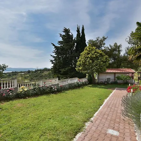 Family-friendly With Swimming Pool Sveti Filip I Jakov, Biograd - 17192