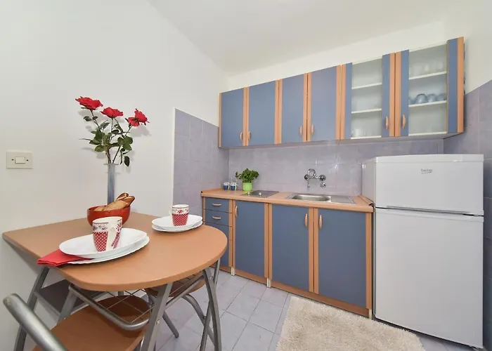 Family-friendly With Swimming Pool Sveti Filip I Jakov, Biograd - 17192