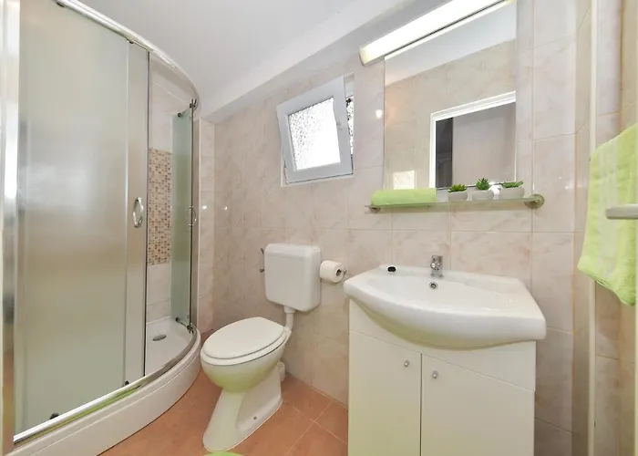 Апартаменты Family-friendly With Swimming Pool Sveti Filip I Jakov, Biograd - 17192 *